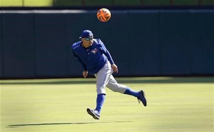 Osuna goes from picking vegetables to the Toronto Blue Jays