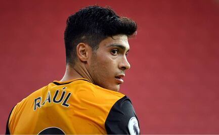 Raúl Jiménez no entró en la lista de los mejores 100 jugadores del FIFA 21