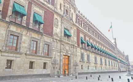 Fuegos en Palacio Nacional