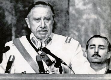 Pinochet, el dictador chileno mencionado en la mañanera de AMLO