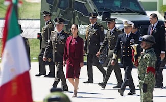 Ejército es garantía de que el país decidirá su destino, afirma Claudia Sheinbaum