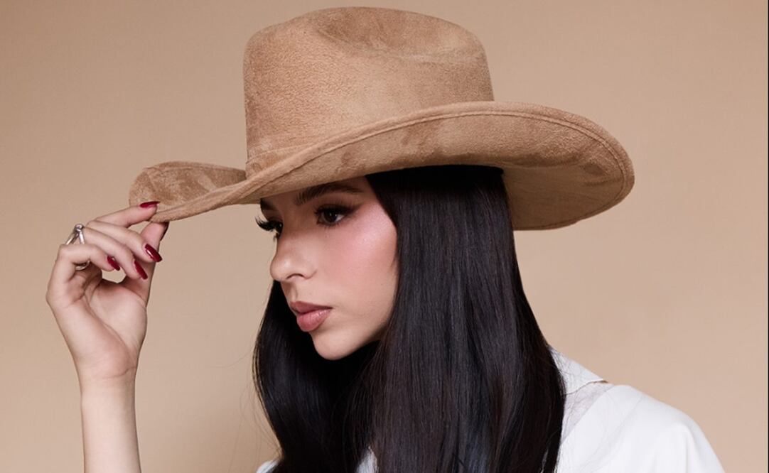 Ángela Aguilar se independiza con su nuevo disco “Nadie se va como llegó”.