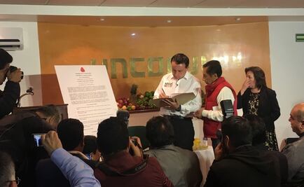 “Afuera la mafia del poder”, gritan a Mikel Arriola en la Central de Abasto