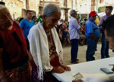 Publican reforma que aplaza paridad obligatoria en 417 municipios indígenas de Oaxaca