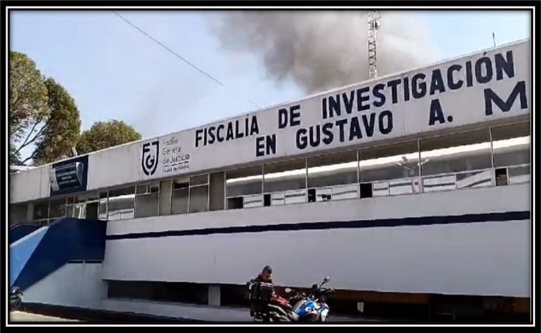 Incendio en la Fiscalía de Gustavo A. Madero moviliza a equipos de emergencia; no hay heridos. Foto: Especial