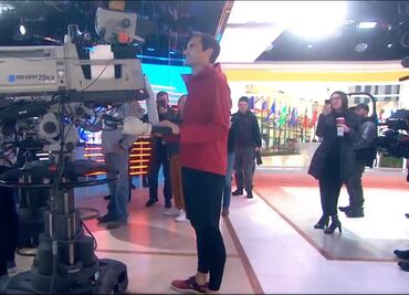 Federer sorprende como camarógrafo en programa en vivo