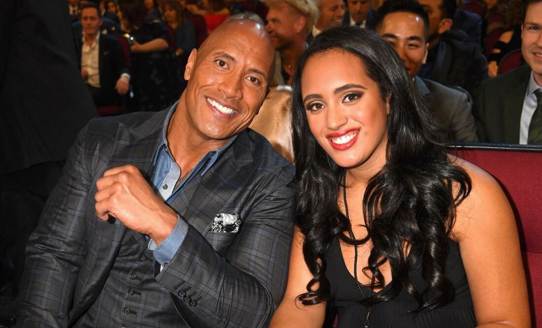 Dwayne Johnson y su hija. Fuente: Twitter @showmundialshow