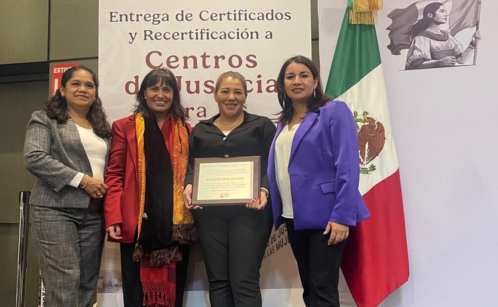 Entregan recertificación a Centro de Justicia para Mujeres de Morelos. Foto: Especial