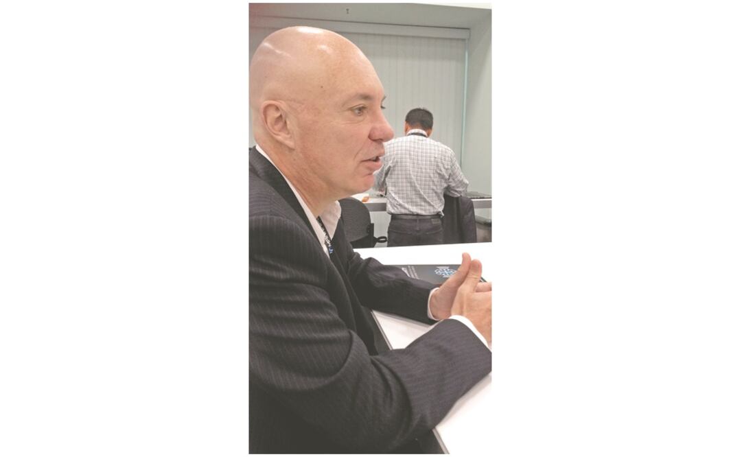 Alejandro Adamowicz, director de Tecnología de la GSMA, dijo que México será el primer país de AL en desplegar redes 5G. (CARLA MARTÍNEZ. EL UNIVERSAL)