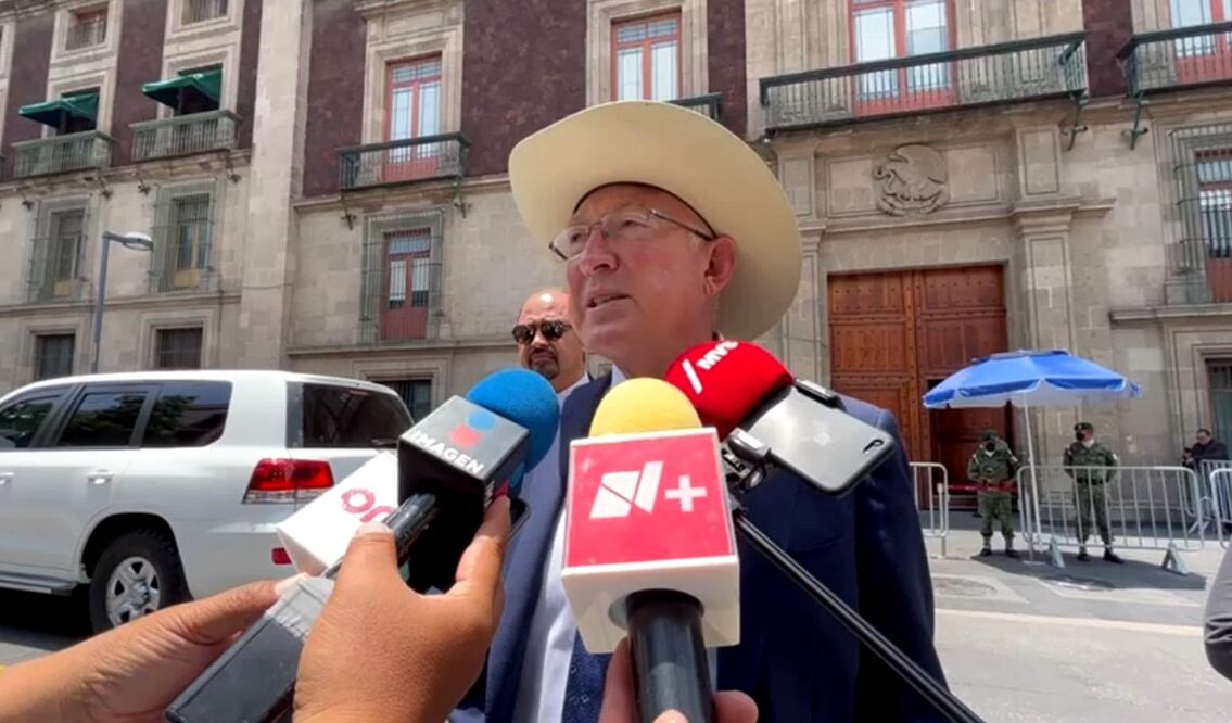 El embajador Ken Salazar destacó y agradeció al presidente López Obrador que en medio de una apretada agenda se tome tiempo para resolver inquietudes de empresarios estadounidenses. Foto: Alberto Morales