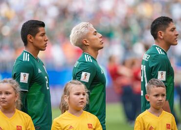 Edson Álvarez y Carlos Salcedo van de inicio, ¿Ya habrán hecho las paces?