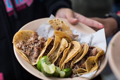 ¿Eres adicta o adicto a la comida? Identifican a la molécula culpable 