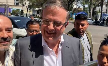 Marcelo Ebrard se registra como candidato plurinominal de Morena para el Senado