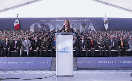 Libia Dennise refuerza seguridad en carreteras de Guanajuato; entrega patrullas a corporaciones municipales