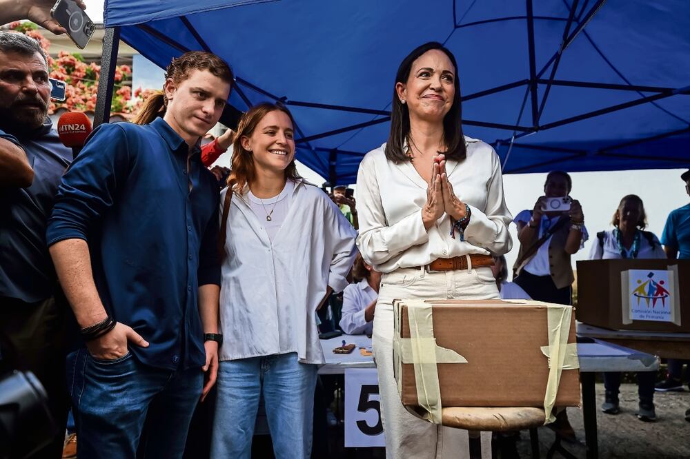La exdiputada María Corina Machado votó en Caracas. Foto: EFE