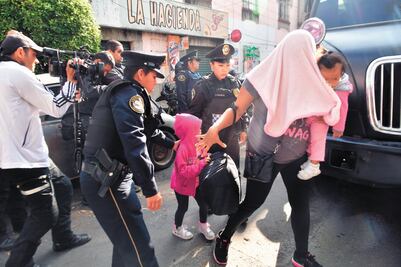 Rescatan a 19 migrantes de un hotel en la GAM