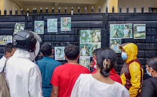 Nepal empieza a sepultar a víctimas no identificadas tras riada; rectifica y permite asistencia extranjera limitada para rescates