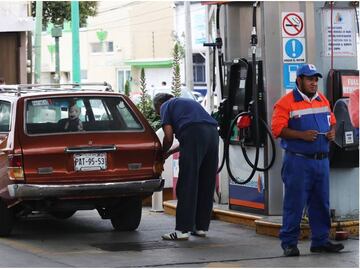 Cártel Michoacán Nueva Generación impone cobro de piso a dueños de gasolineras en Buenavista; exigen 15 mil pesos semanales