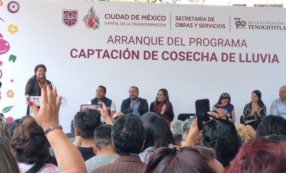 Instalan el primer sistema de captación de agua de lluvia en un mercado público de CDMX. Foto: Frida Sánchez
