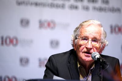 Habrá nuevos Trump si no se atiende resentimiento del pueblo: Chomsky