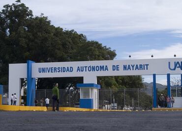 Arrestan a exrector de la Universidad Autónoma de Nayarit por falsificación