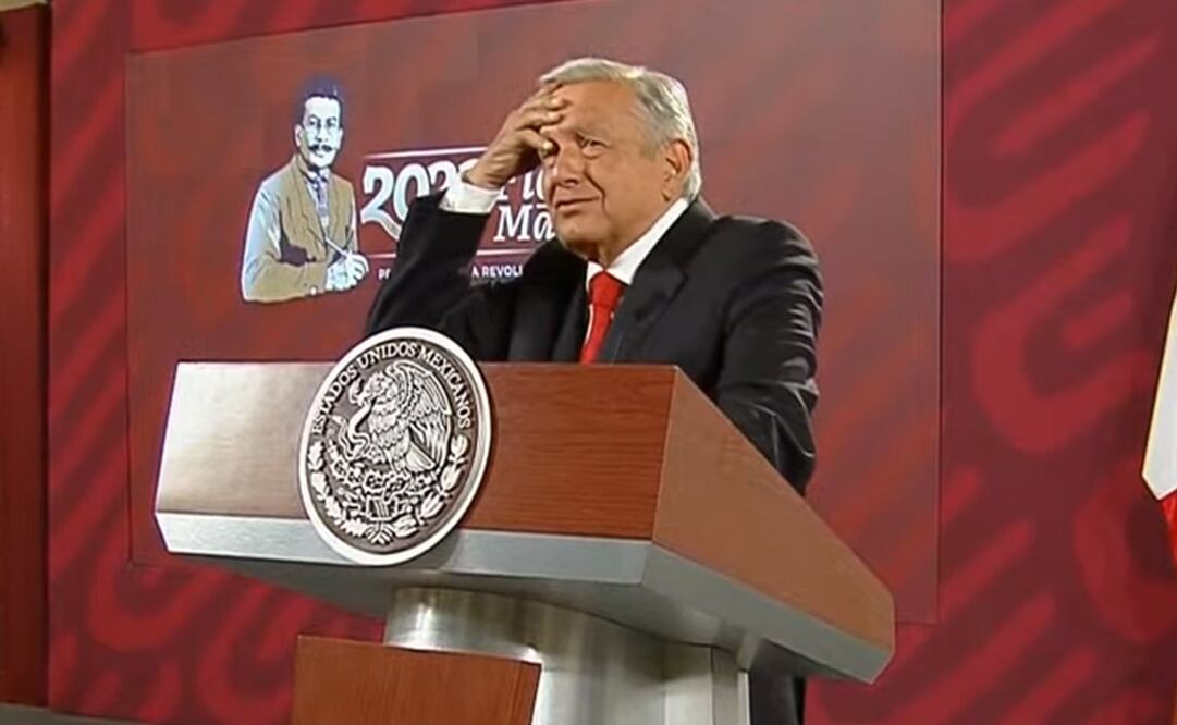 “¡Cómo le van a poner el nombre guacamaya!”, expresó López Obrador. Foto: Captura de pantalla