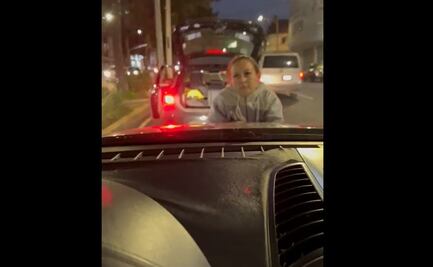 Video. Alertan en redes por mujer que "sale de cajuela" y finge ser atropellada o agredida por conductores