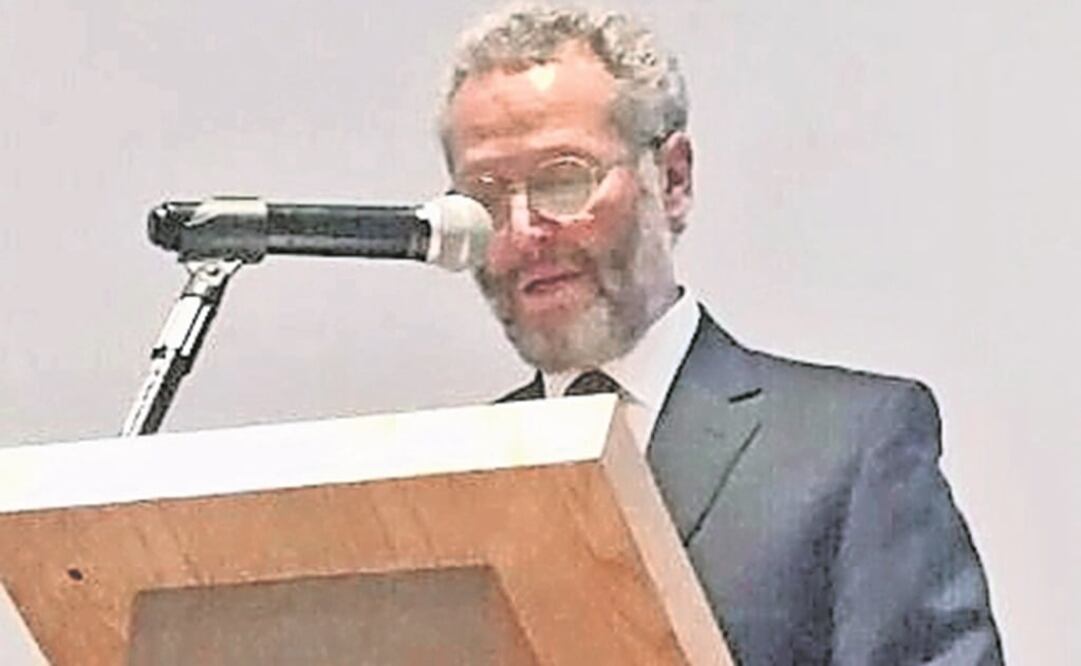 Octavio Sierra Martínez ha brindado sus servicios en el hospital por más de 30 años (TOMADA DE TWITTER)