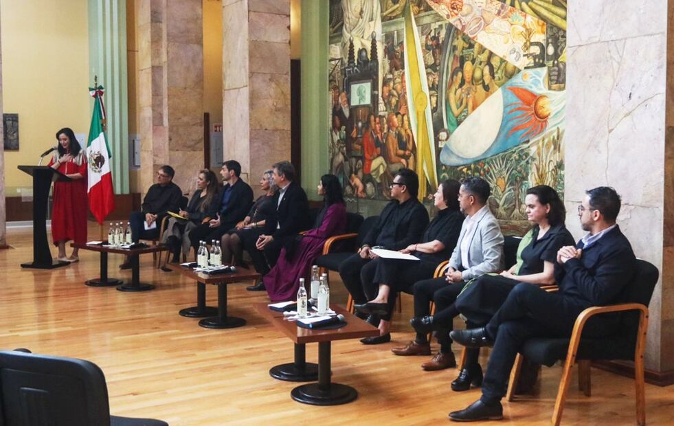 Coordinadores nacionales y titulares de compañías artísticas del INBAL.
Foto: EL UNIVERSAL / Axel Sánchez