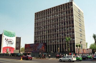 Acumulan los partidos 900 mdp en edificios