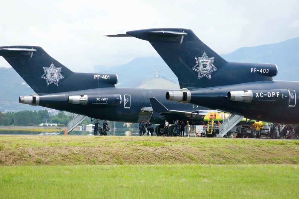 Con el arribo a Oaxaca de más elementos de la Policía Federal, suman en la entidad más de 2 mil oficiales para evitar actos de violencia (ÉDWIN HERNÁNDEZ. EL UNIVERSAL)