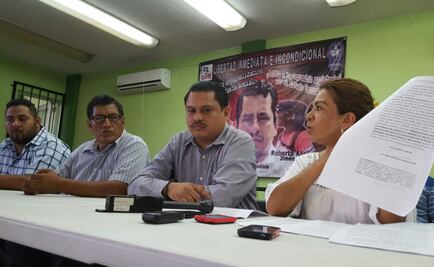Otorgan auto de libertad a 11 maestros de la Sección 22