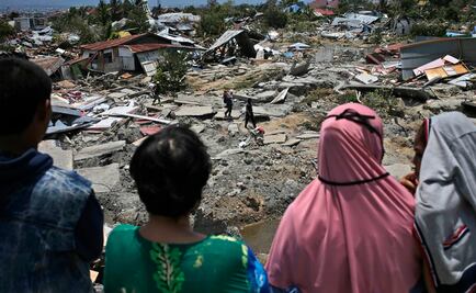 Captan antes y después de localidad de Indonesia tras sismo y tsunami