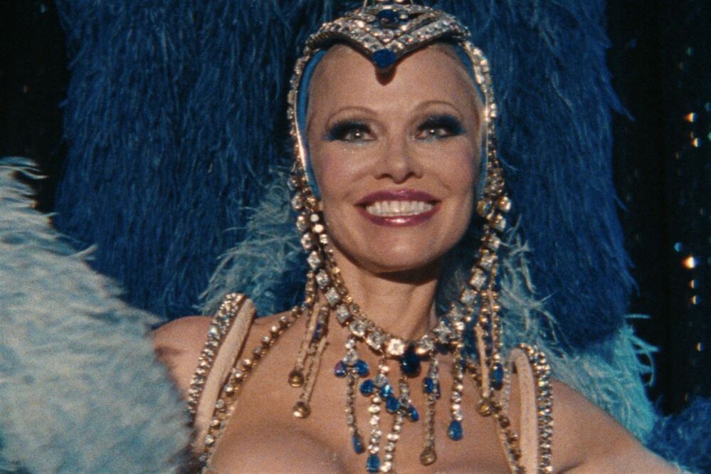 Pamela Anderson, interpreta a Shelly Gardner una bailarina experimentada de 57 años/ Especial.