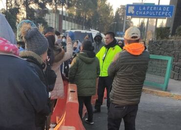 Continúan bloqueos por Becas del Bienestar; padres denuncian falta de atención por sistema saturado