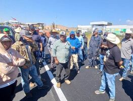 Agricultores de Guanajuato retoman bloqueos en carreteras del estado; exigen al Gobierno federal atender sus demandas