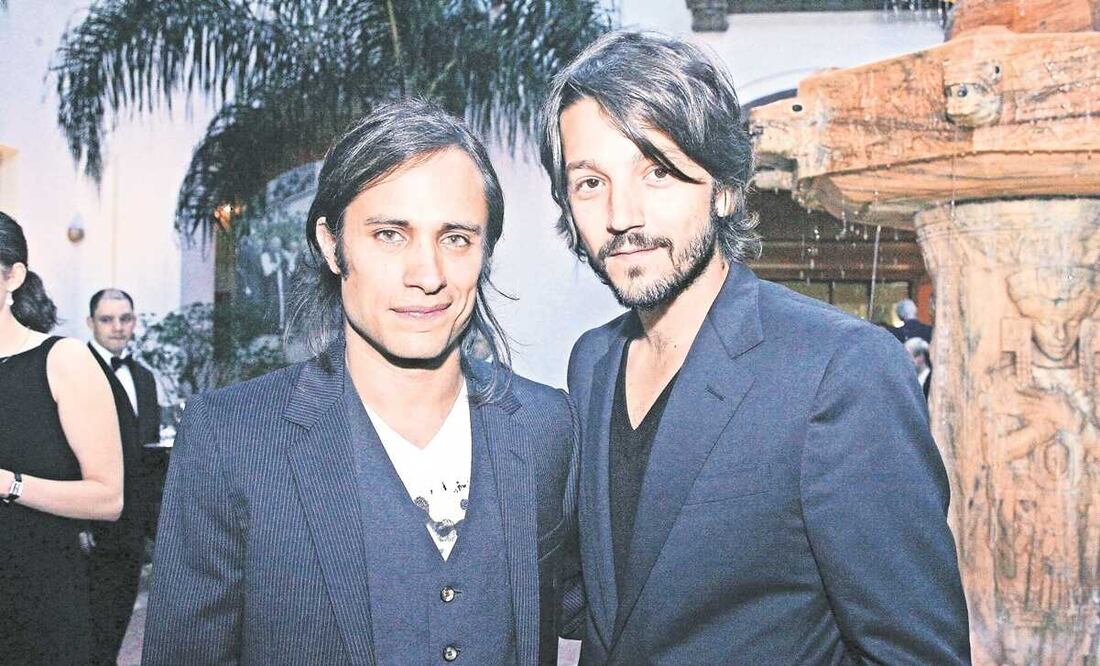 Gael García y Diego Luna ganan demanda contra Johnnie Walker