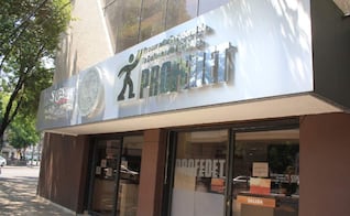 Empleados de Profedet acusan violación a derechos laborales tras cambio de sede; fueron reubicados en Conciliación y Arbitraje