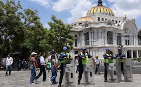 Disminuye protesta por reordenamiento comercial en la Alameda Central; pasillos centrales y fuentes lucen libres de ambulantes