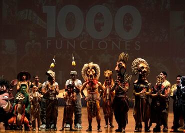 Carlos Rivera celebra mil representaciones en "El Rey León"