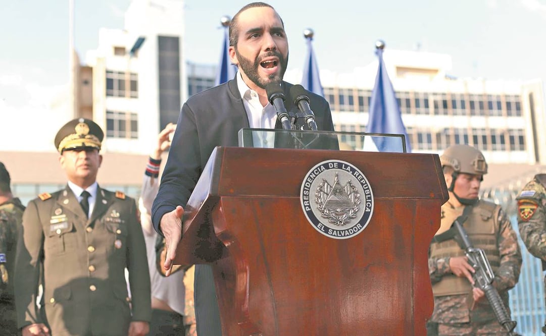El presidente de El Salvador, durante un discurso ante sus simpatizantes afuera del Congreso, en San Salvador, el 9 de febrero de 2020. Foto: ARCHIVO. AP