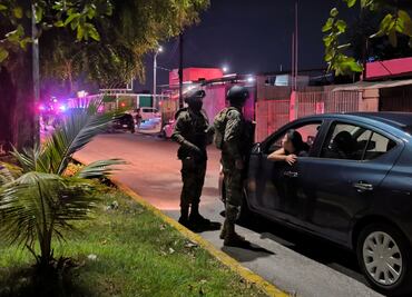 Autoridades catean instalaciones del Sindicato de Taxistas en Cancún tras detención del líder