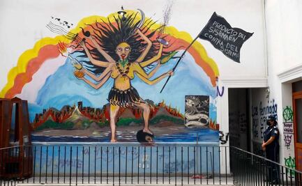Entre murales, pintas y un altar, así era el refugio Okupa en edificio de la CNDH
