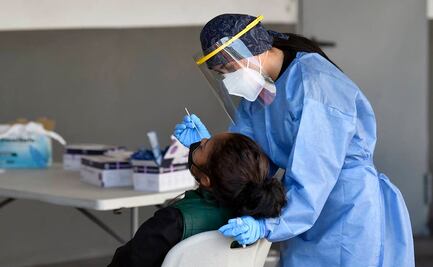 Ilegal, obligar a empleados a pagar por pruebas Covid, reitera Secretaría del Trabajo