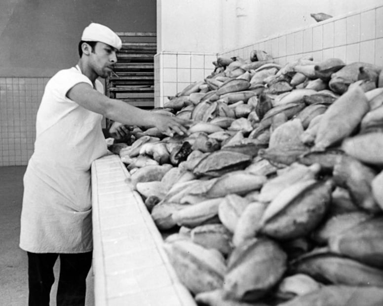 ¿Cómo llegó el bolillo a la dieta chilanga?