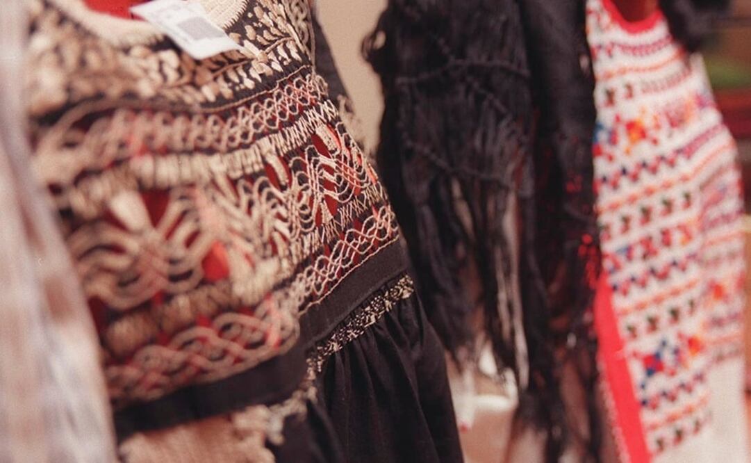 Artesanías de Fonart. Vestidos de Oaxaca. Foto: Archivo EL UNIVERSAL