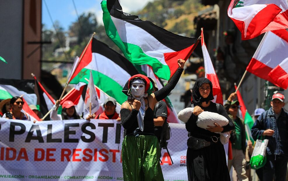 Manifestantes pro-Palestina en Quito, Ecuador. Foto: EFE