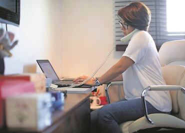 Prevén más trabajo híbrido; reinventarán contrataciones