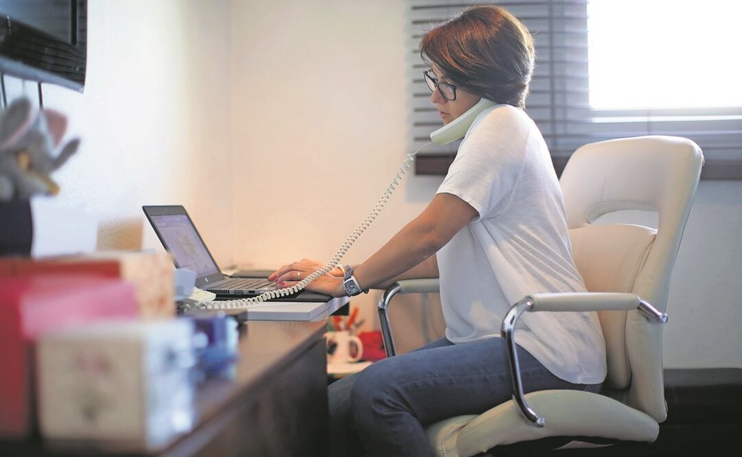 ManpowerGroup considera que combinar el trabajo a distancia y presencial será más común este año, debido a que los empleados tienen la intención de conservar el “lado positivo” de la pandemia. Foto: ARCHIVO EL UNIVERSAL