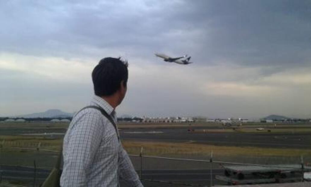 La tradición familiar de ver aterrizar a los aviones